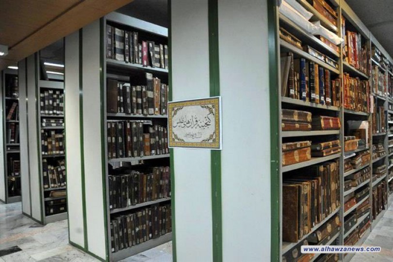  الاحتفاظ بألفي نسخة من أعمال «الفيض الکاشاني» في المكتبة المركزية للعتبة الرضوية المقدسة