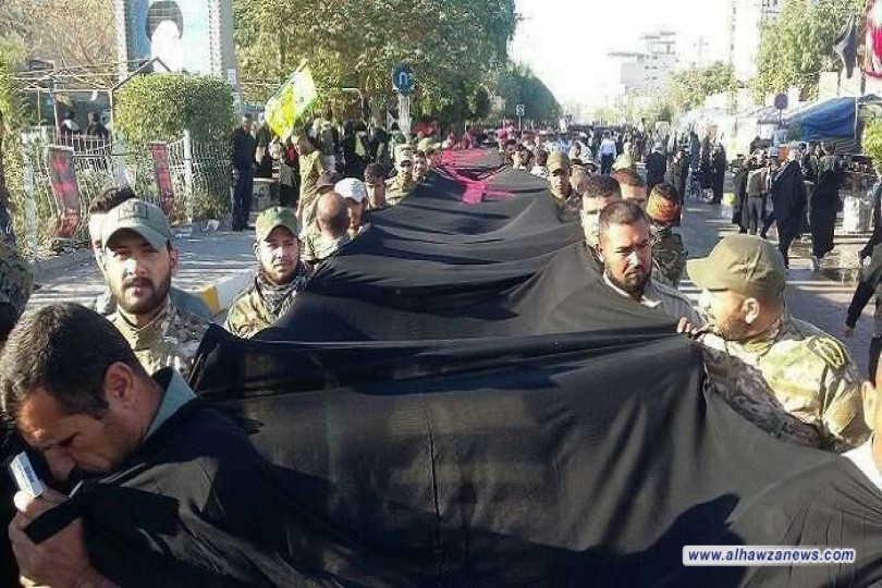  من ديالى الوفاء الى كربلاء التّضحية حُملت أطول راية عزاء حسيني في العالم بمشاركة مختلف الطّوائف