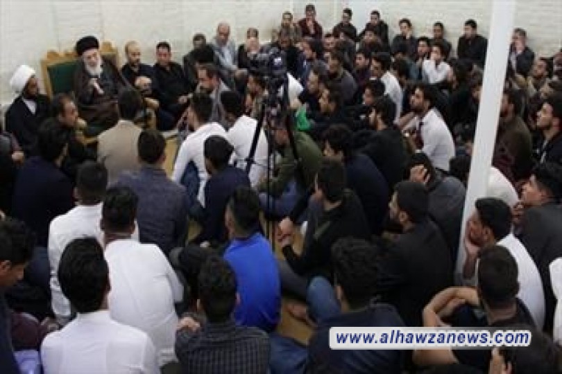 خلال استقبال طلبة الجامعات والمعاهد العراقية؛   المرجع السيد الحكيم يدعو الطلاب لأن يسعوا للحفاظ على القيم التي تصون الفرد والأسرة والمجتمع من الضياع 