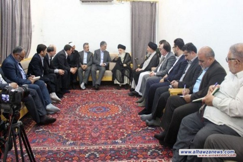 المرجع السيد الحكيم يستقبل وزير الثقافة والإرشاد الإيراني