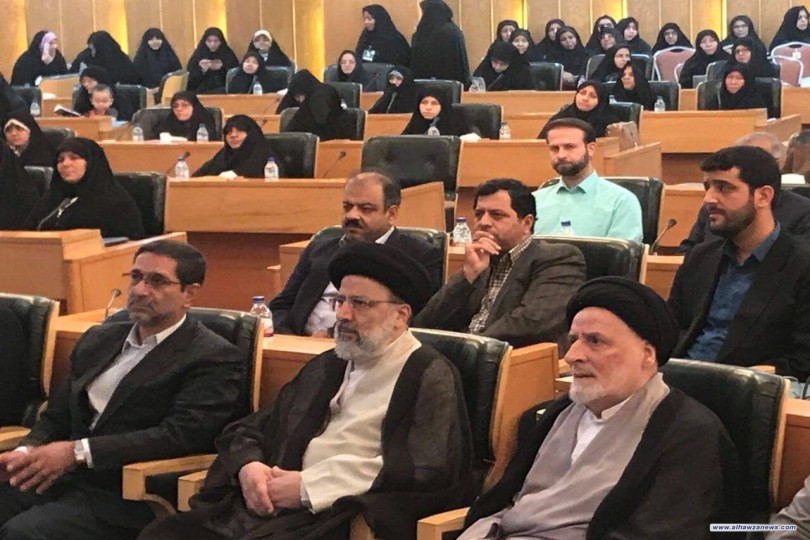  بمناسبة المهرجان الدولي الحادي عشر للكتاب الرضوي تكرم العتبة الرضوية المباركة سماحة آية الله السيد جعفر مرتضى العاملي على كتابه الحياة السياسية للامام الرضا(عليه السلام) الذي حاز على المرتبة الاولى في ذلك.