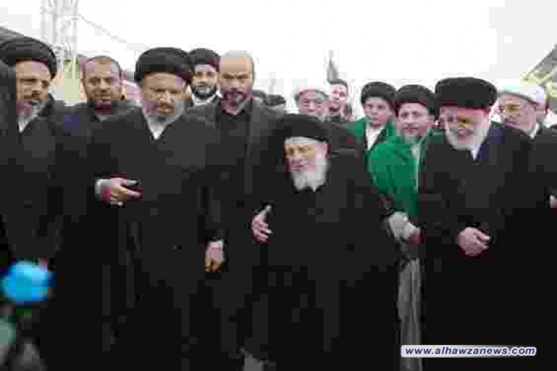  المرجع الحكيم يشارك الجموع المليونية بالسير صوب كربلاء المقدسة