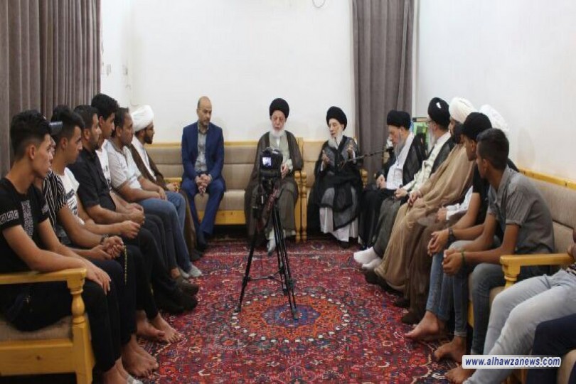 سماحة المرجع الديني السيد الحكيم (مدّ ظله) يبين عظمة يوم الغدير الذي جعله تعالى اعظم الاعياد عند المسلمين بإكمال الدين وتمام النعمة.