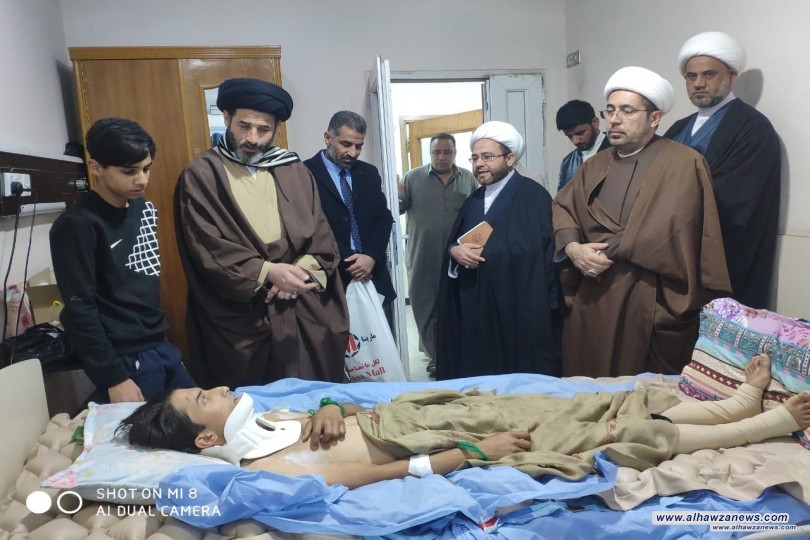 وفد مكتب المرجع اليعقوبي( دام ظله) في النجف الأشرف يزور جرحى الاحداث الاخيرة في تظاهرات النجف الأشرف