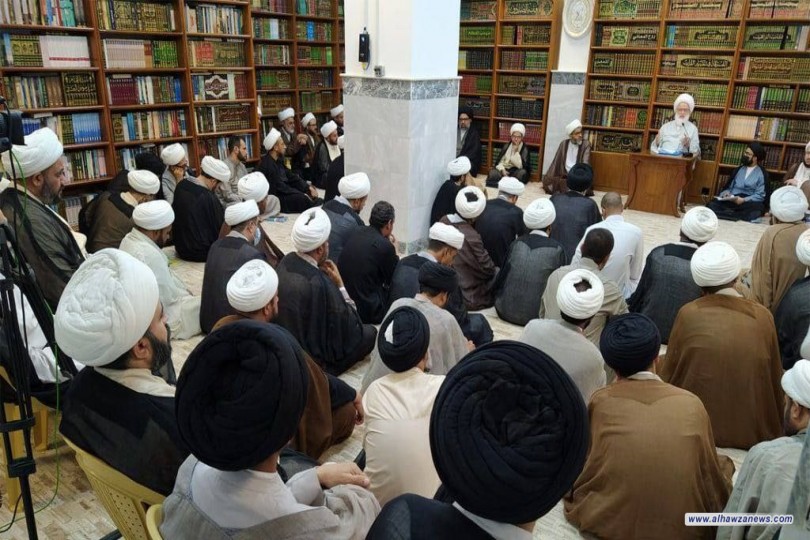 الإكثار من الصلاة على النبي الاكرم محمد واله الطاهرين والجهر بها من موجبات الرحمة والمغفرة الإلهية ومن مظاهر الدفاع ورفع الاساءة عنه (صلى الله عليه واله وسلّم)