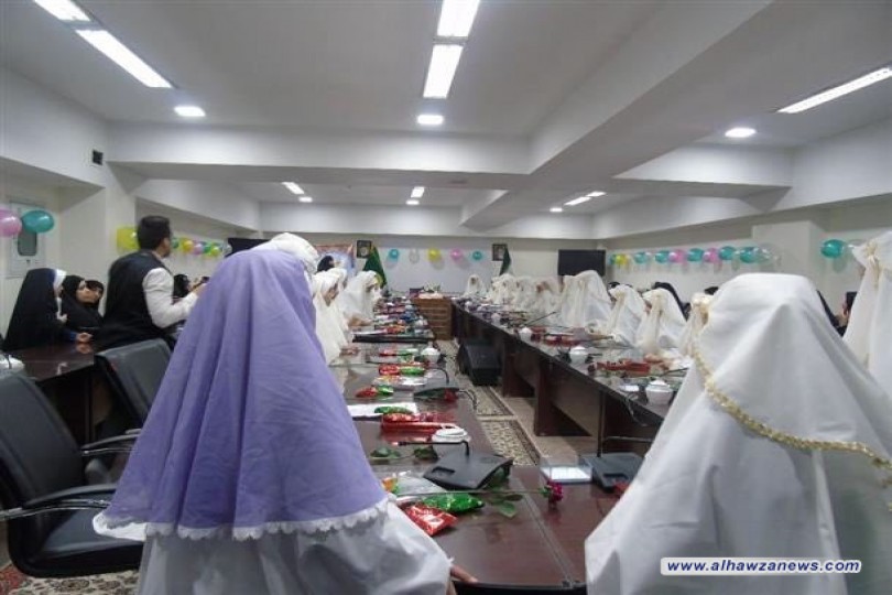 إقامت حفل التكليف الشرعي لبعض الفتيات من البلدان العربية