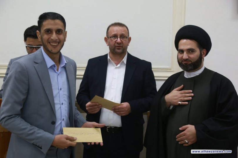 الامانة العامة للعتبة العسكرية المقدسة تكرم خدامها الفائزين في المسابقة الفقهية